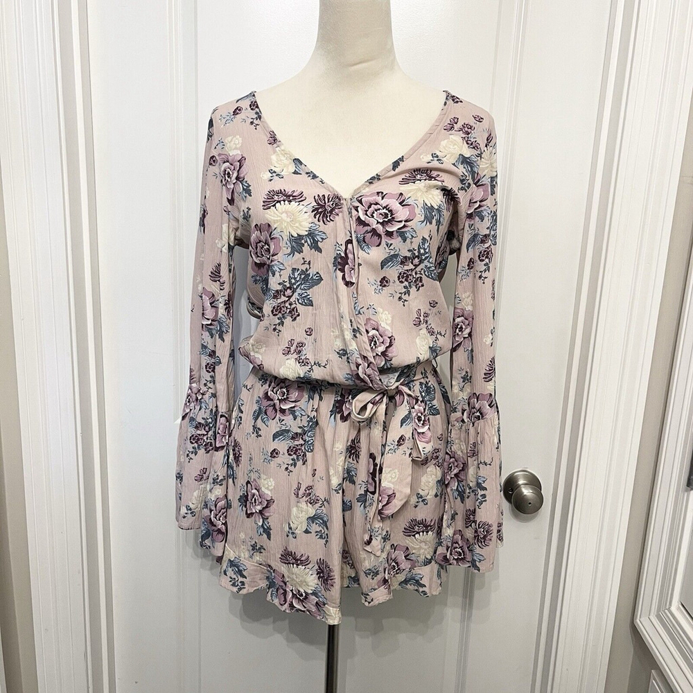 American‎ Eagle Long Sleeve Floral Ruffled Trim Belted Lavender Purple Romper XS